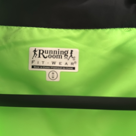 Gently worn running jacket. - Picture 7 of 7